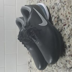 Nike Air Zoom Victory Tour 2